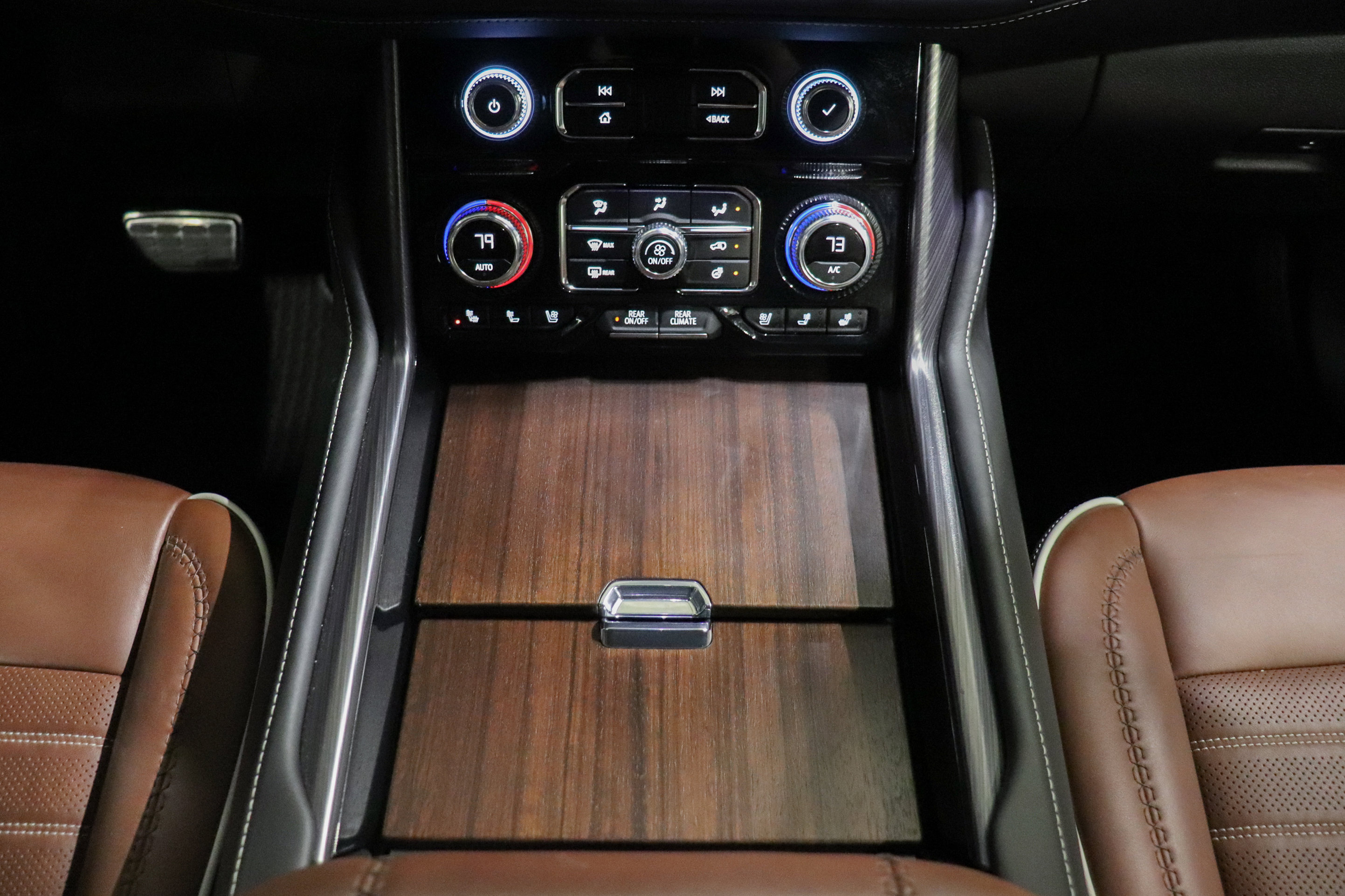 Used 2023 GMC Yukon Denali Ultimate image 35