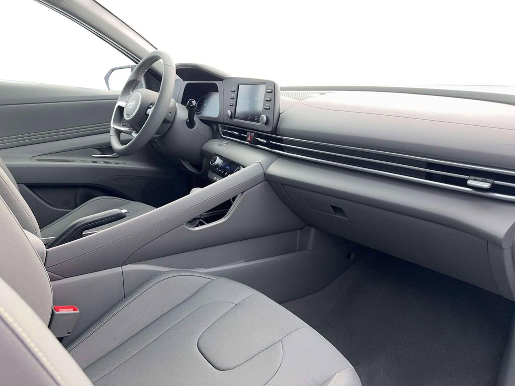 New 2026 Hyundai Elantra Sport image 23