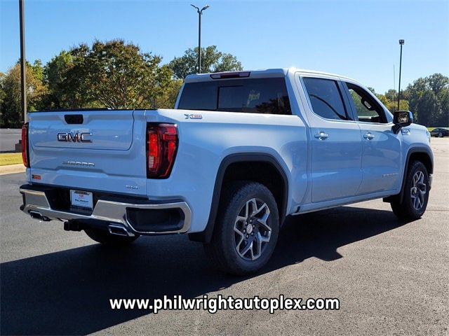 New 2026 GMC Sierra 1500 SLT image 3