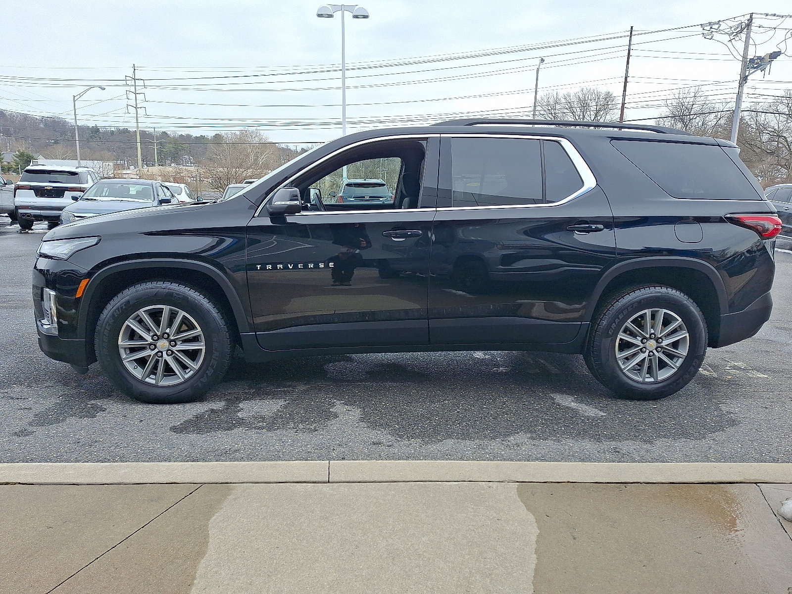 Certified 2023 Chevrolet Traverse LT image 4