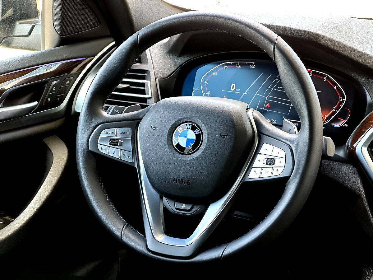 Used 2024 BMW X4 xDrive30i w/ Parking Assistance Package AWD/4WD image 31