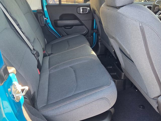 Used 2024 Jeep Wrangler Sahara AWD/4WD image 13