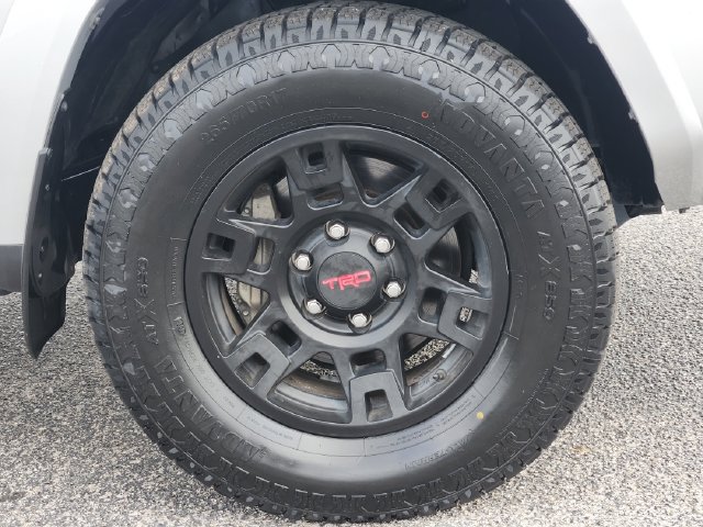Certified 2022 Toyota 4Runner TRD Off-Road Premium AWD/4WD image 8