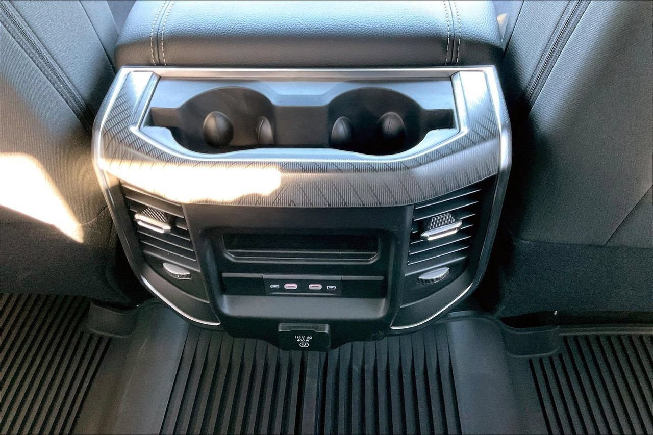New 2026 RAM 2500 Big Horn AWD/4WD image 16
