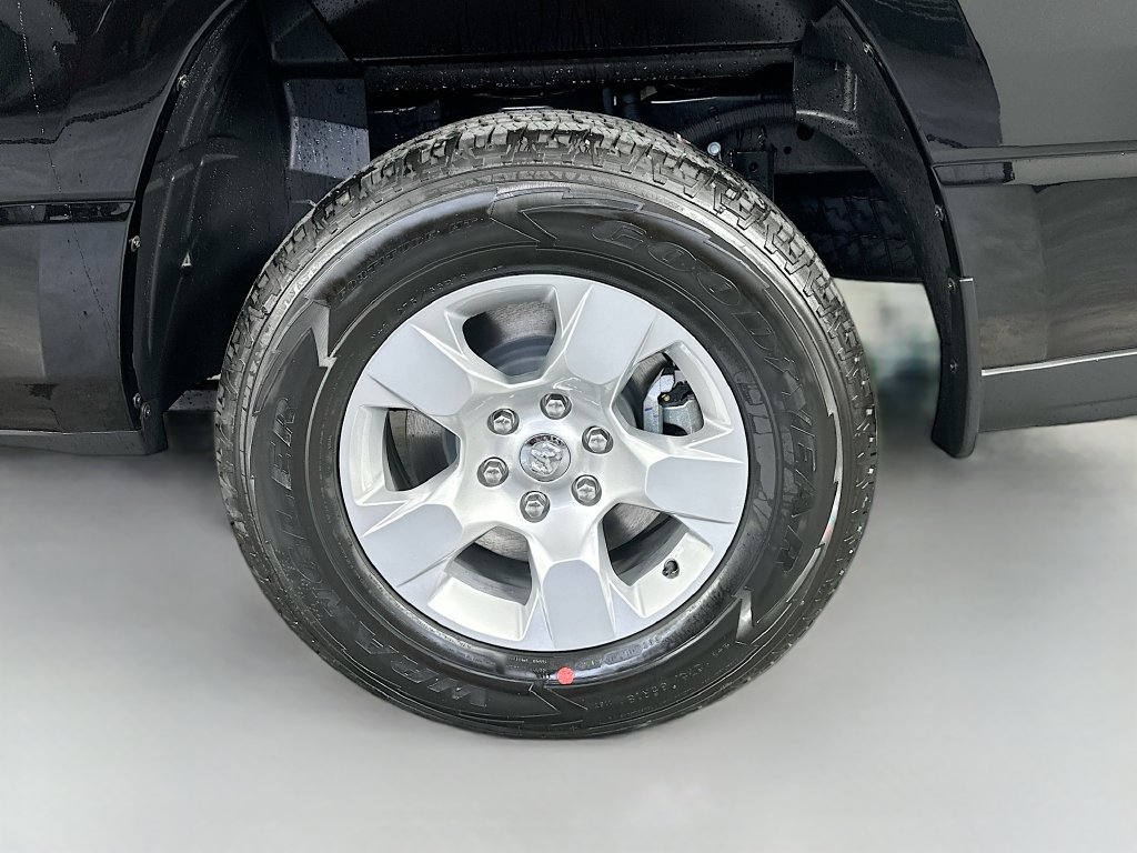 New 2026 RAM 1500 Tradesman AWD/4WD image 17