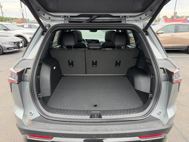 New 2026 Chevrolet Equinox RS w/ Convenience Package III AWD/4WD image 7