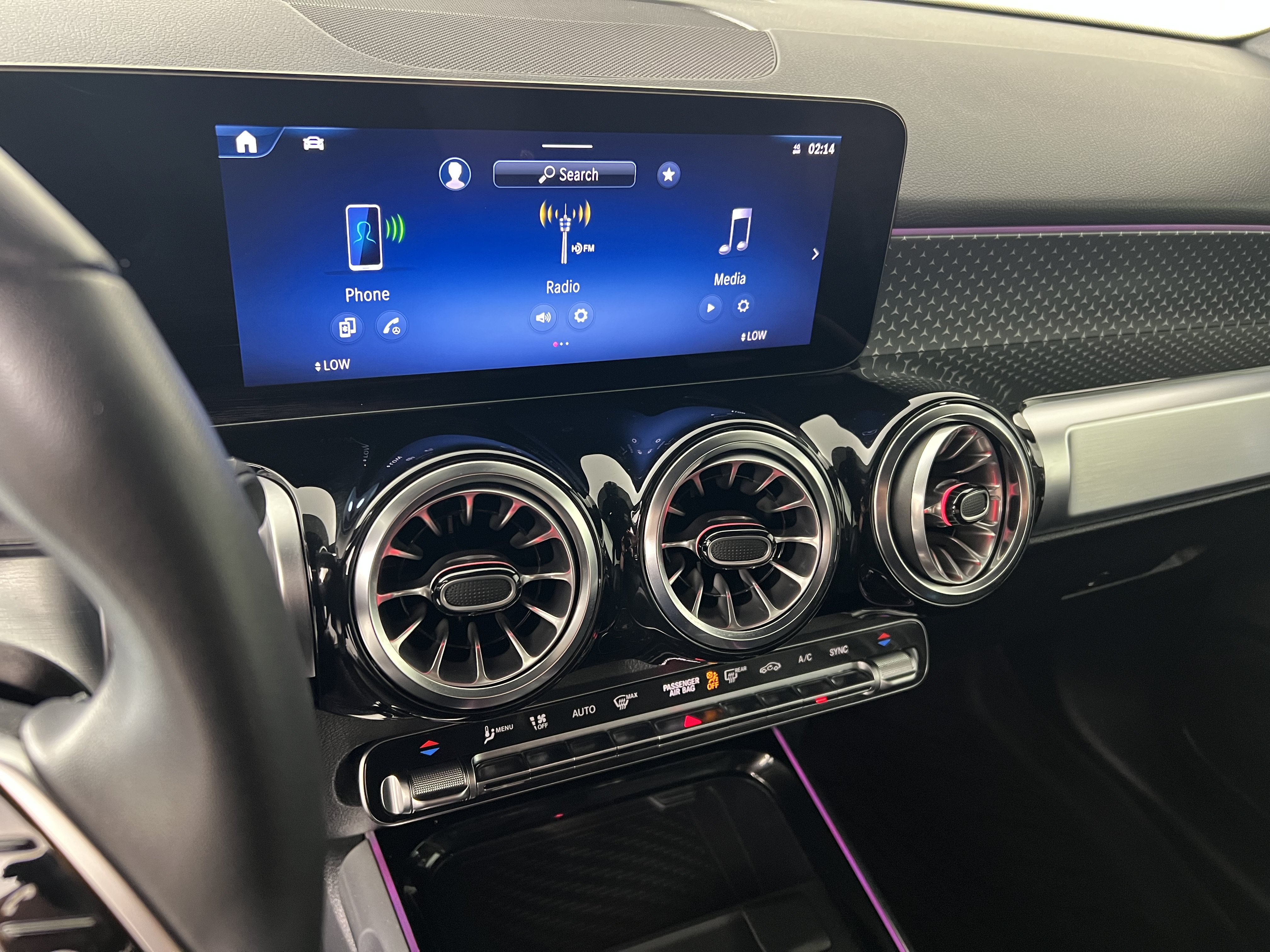 Certified 2024 Mercedes-Benz GLB 250 4MATIC image 29