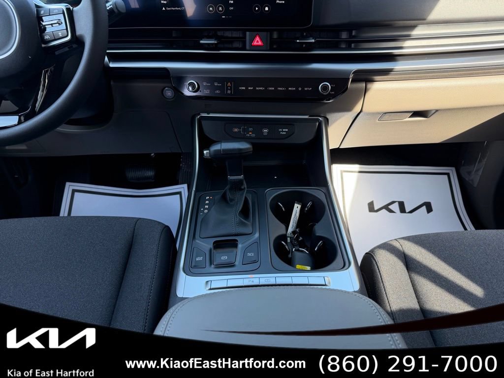 New 2026 Kia Carnival LX FWD image 25