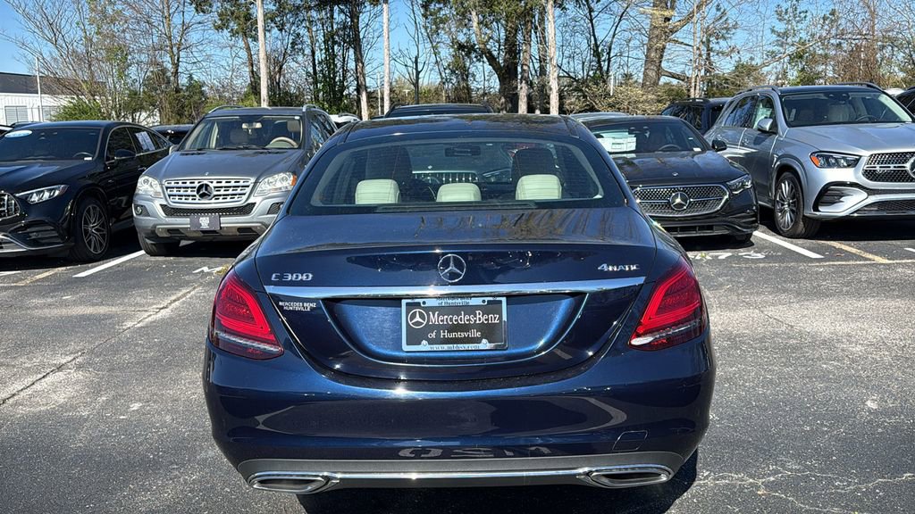 Used 2020 Mercedes-Benz C 300 4MATIC Sedan image 4
