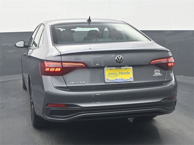 Used 2024 Volkswagen Jetta S image 6