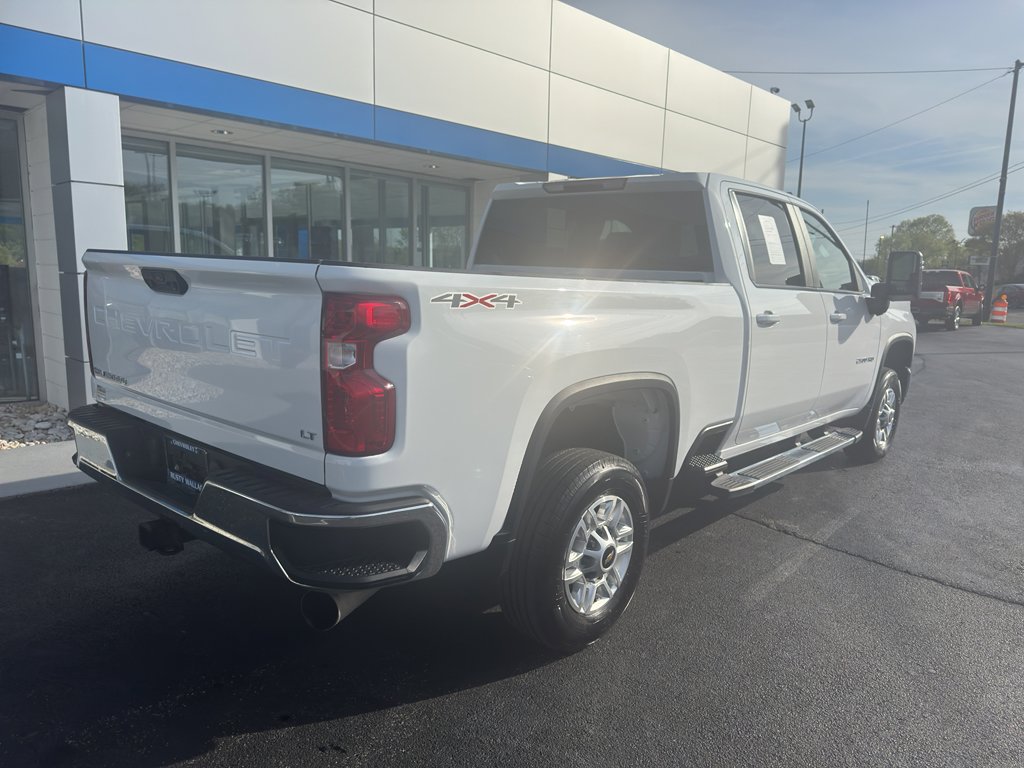 Used 2024 Chevrolet Silverado 2500 LT image 3