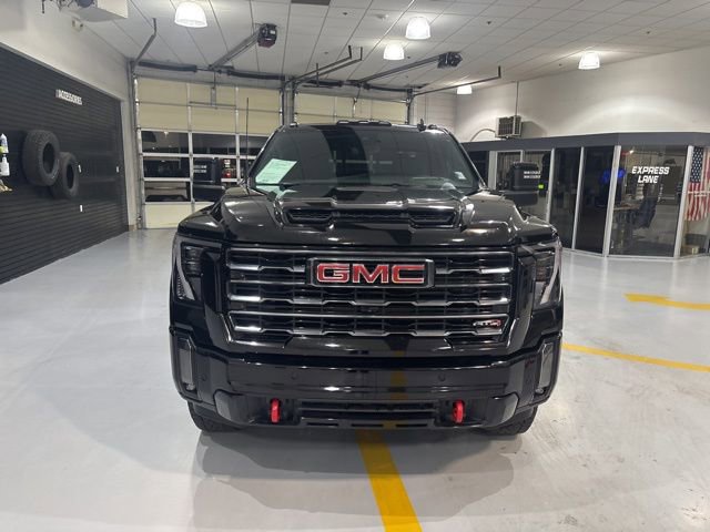 Used 2024 GMC Sierra 2500 AT4 w/ Technology Package video 3