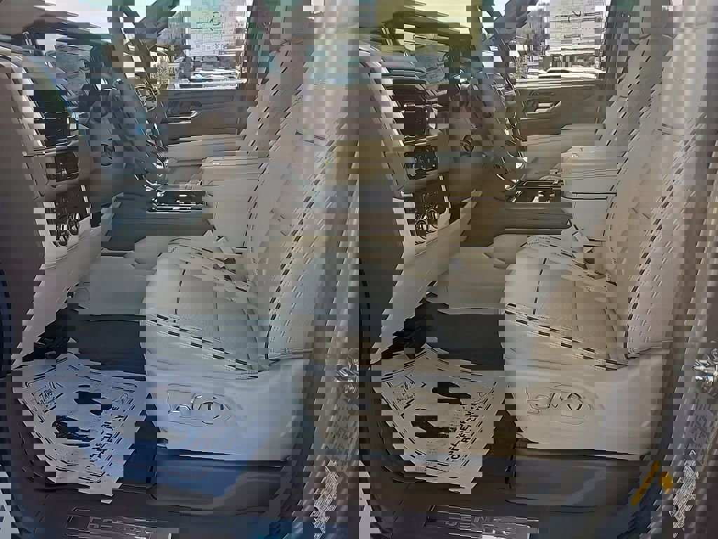 New 2026 GMC Yukon Denali w/ LPO, Floor Liner Package image 9