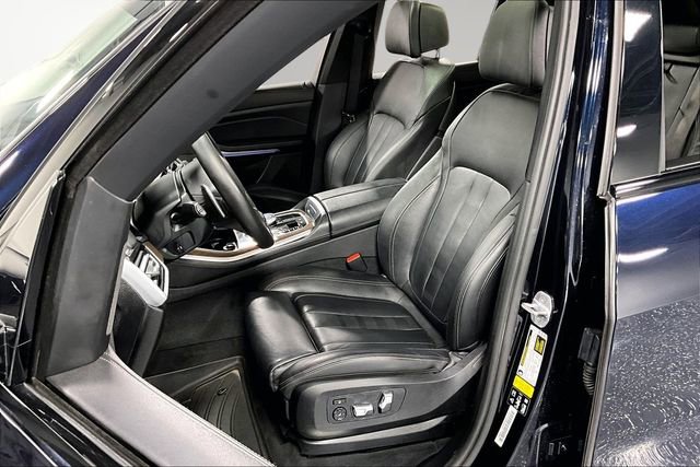 Used 2020 BMW X5 M50i w/ Premium Package image 22
