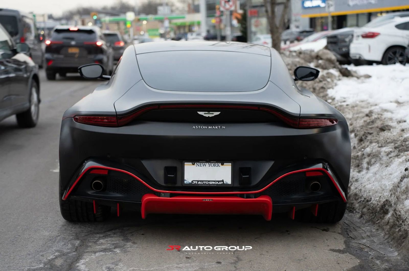 Used 2019 Aston Martin V8 Vantage Coupe image 6