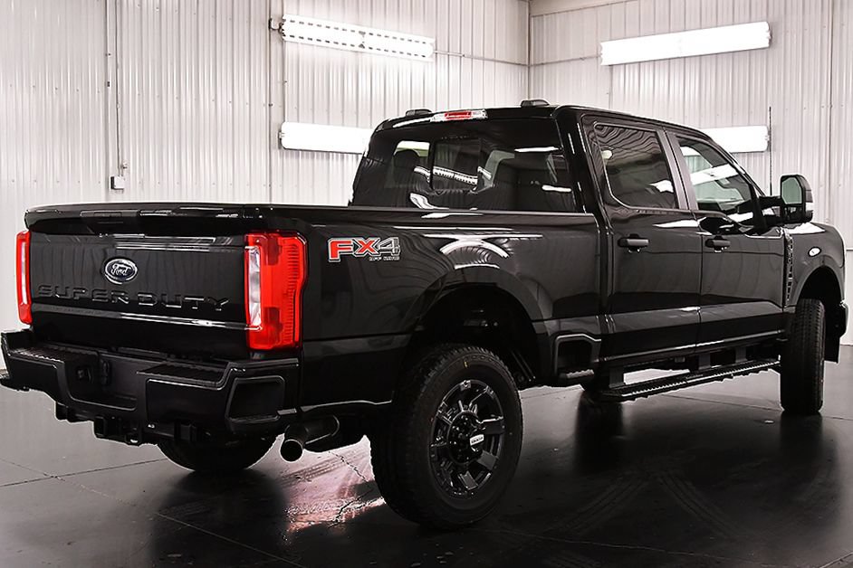 New 2026 Ford F350 XL w/ STX Appearance Package AWD/4WD image 7
