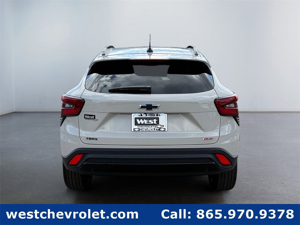New 2026 Chevrolet Trax RS w/ Sunroof Package image 4