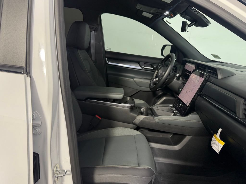 Used 2026 GMC Terrain AT4 w/ Convenience Package III AWD/4WD image 29