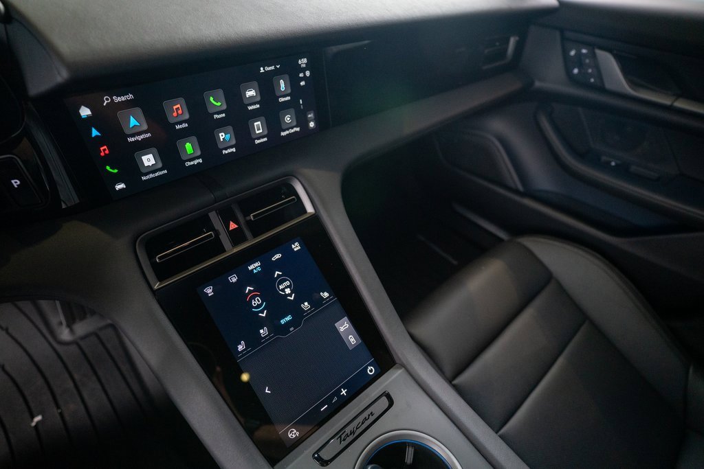 New 2025 Porsche Taycan image 28