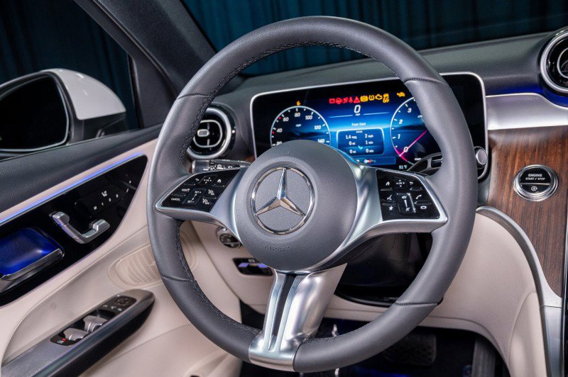Certified 2026 Mercedes-Benz GLC 300 4MATIC image 15