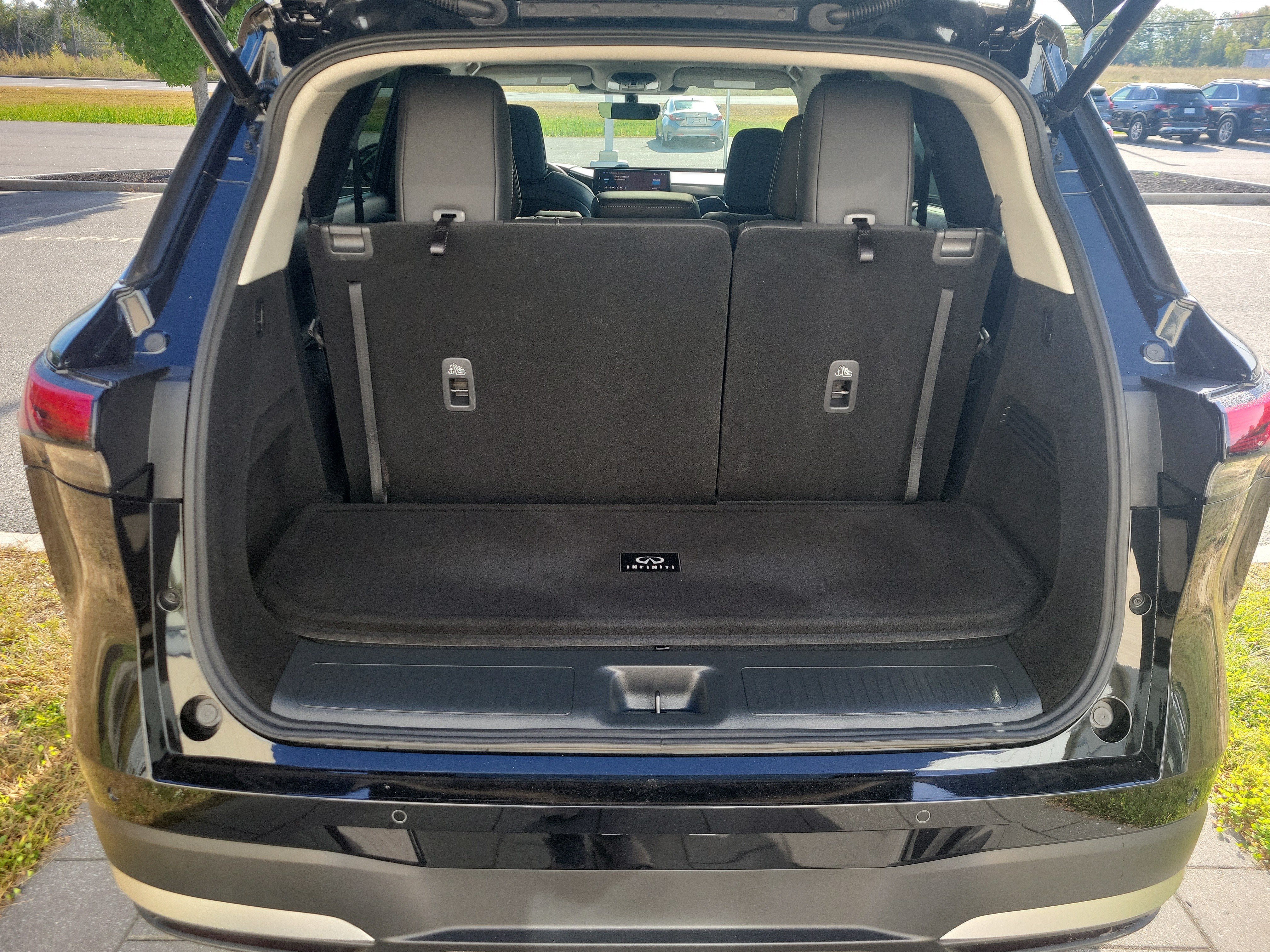 Used 2026 INFINITI QX60 Luxe w/ Cargo Package AWD/4WD image 16