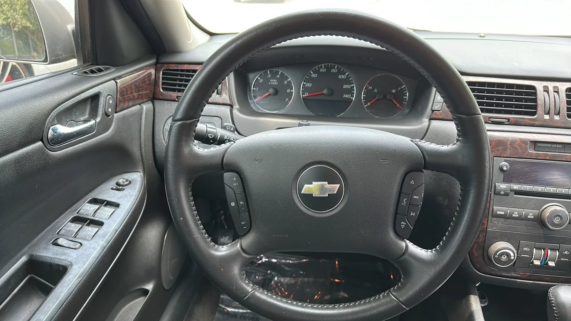 Used 2012 Chevrolet Impala LT FWD image 30