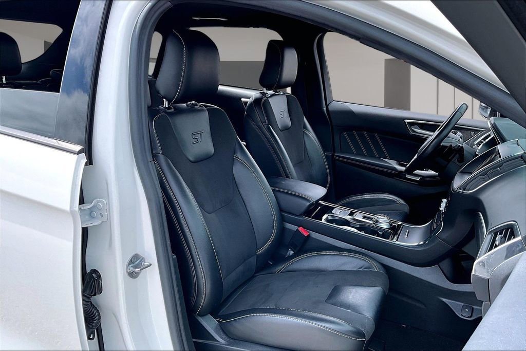 Used 2020 Ford Edge ST AWD/4WD image 7