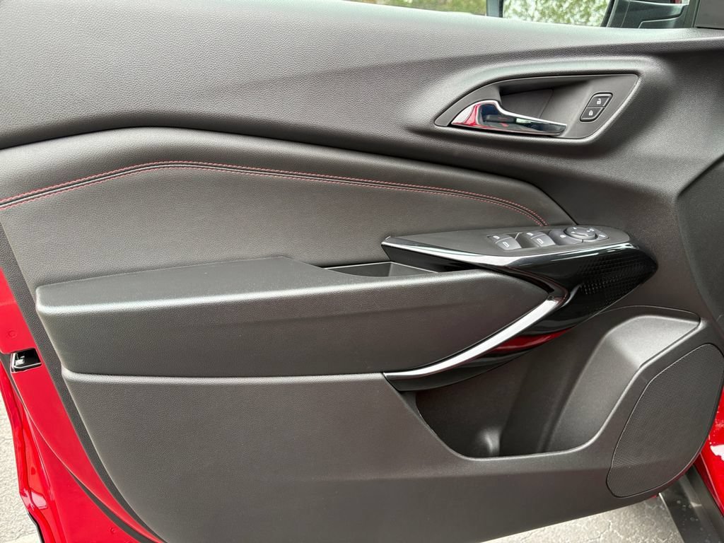 New 2026 Chevrolet Trax RS w/ Driver Confidence Package FWD image 3