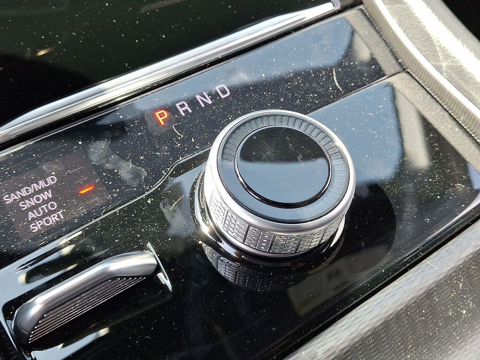 New 2025 Jeep Grand Cherokee L Limited w/ Black Appearance Package image 12