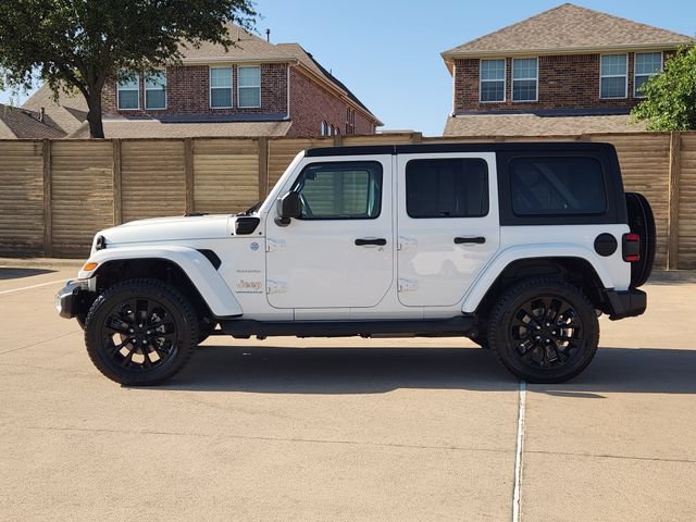 Used 2023 Jeep Wrangler Unlimited Sahara w/ Cold Weather Group AWD/4WD image 12