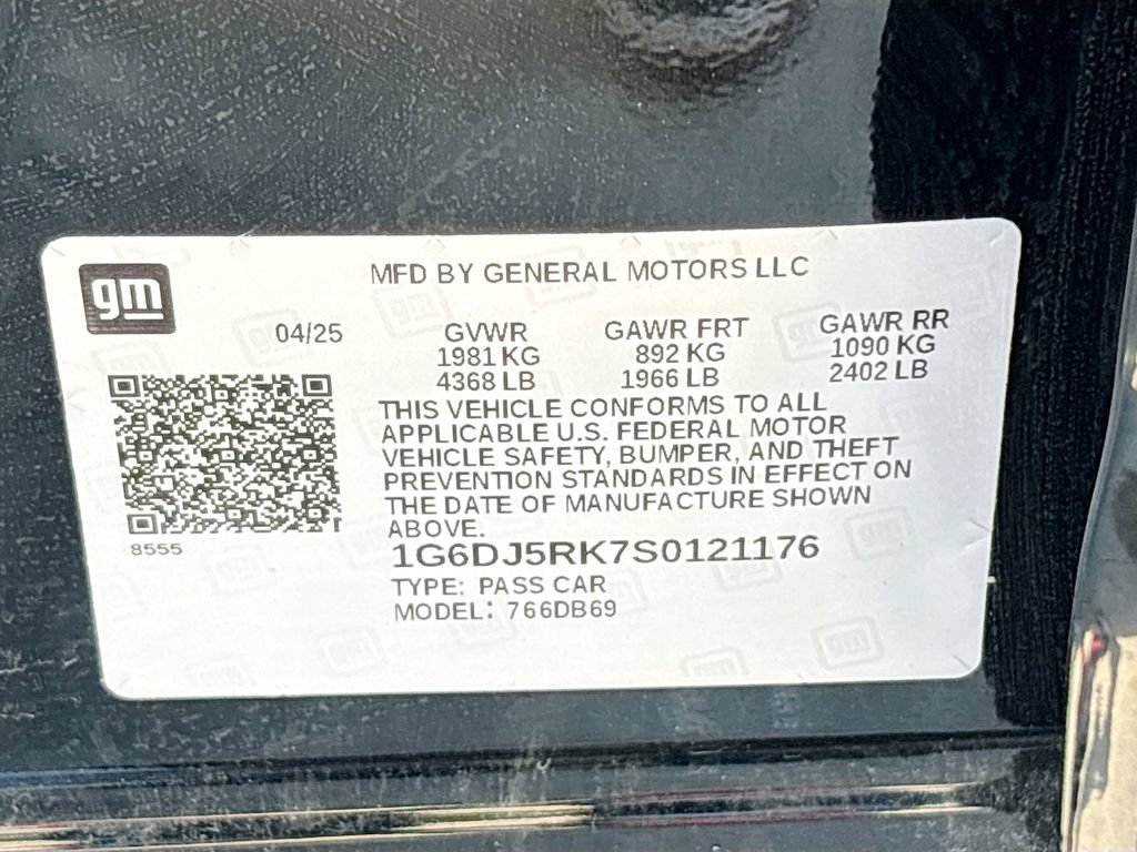 Used 2025 Cadillac CT4 Luxury w/ Sun And Sound Package RWD image 34