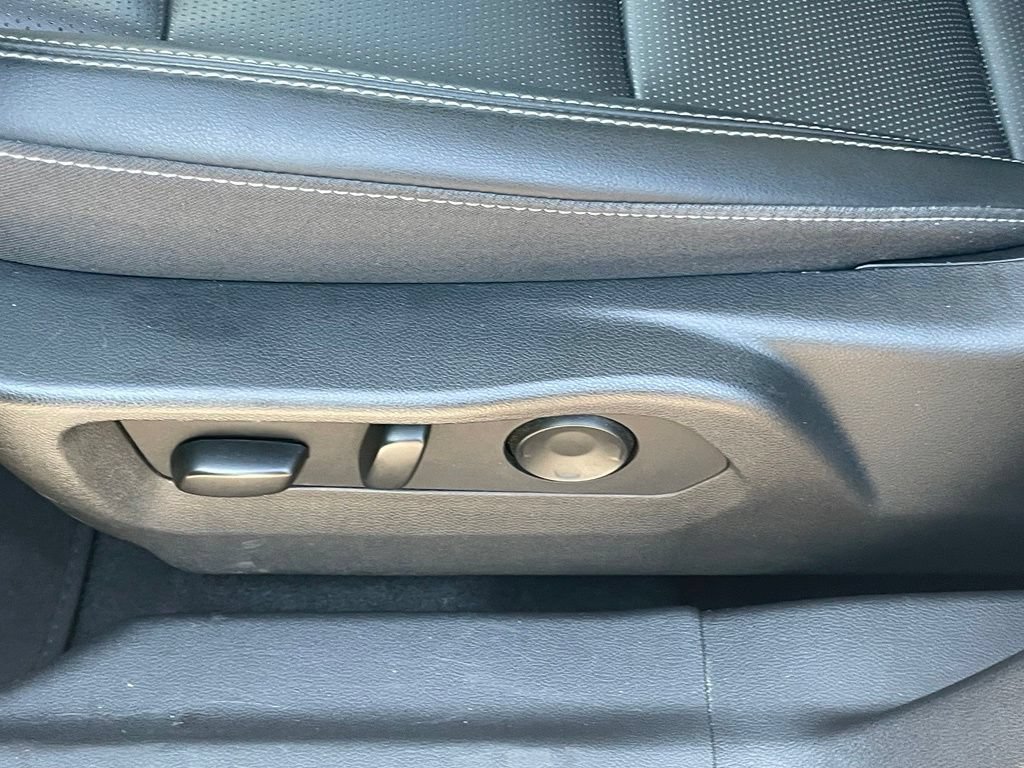 Used 2024 Buick Envision Preferred AWD/4WD image 10
