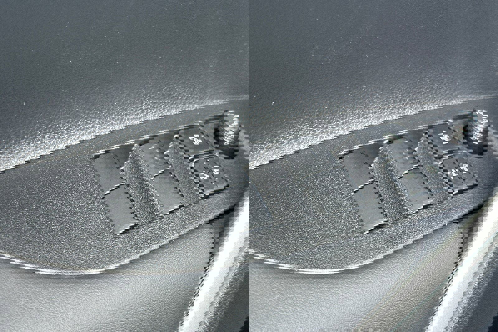 New 2026 Toyota Corolla Cross L FWD image 13