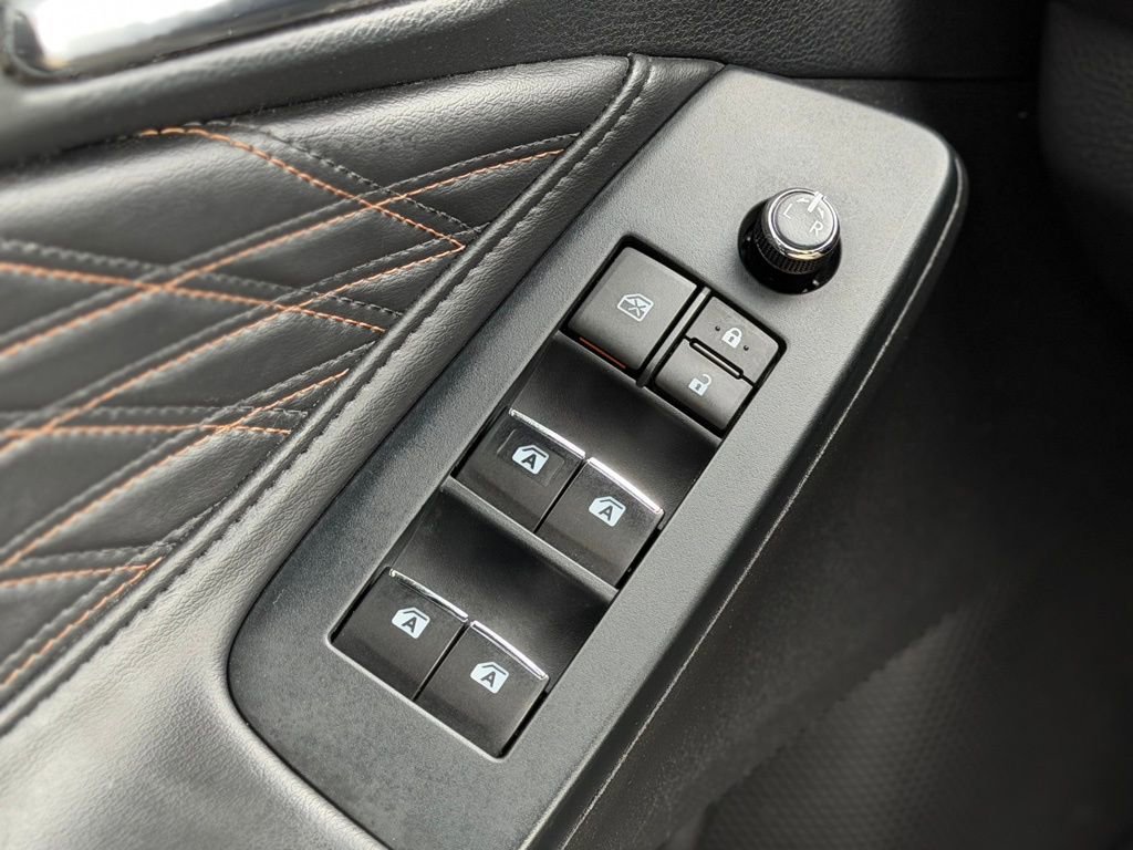 Used 2022 Toyota Avalon Limited w/ Advanced Safety Package FWD image 22