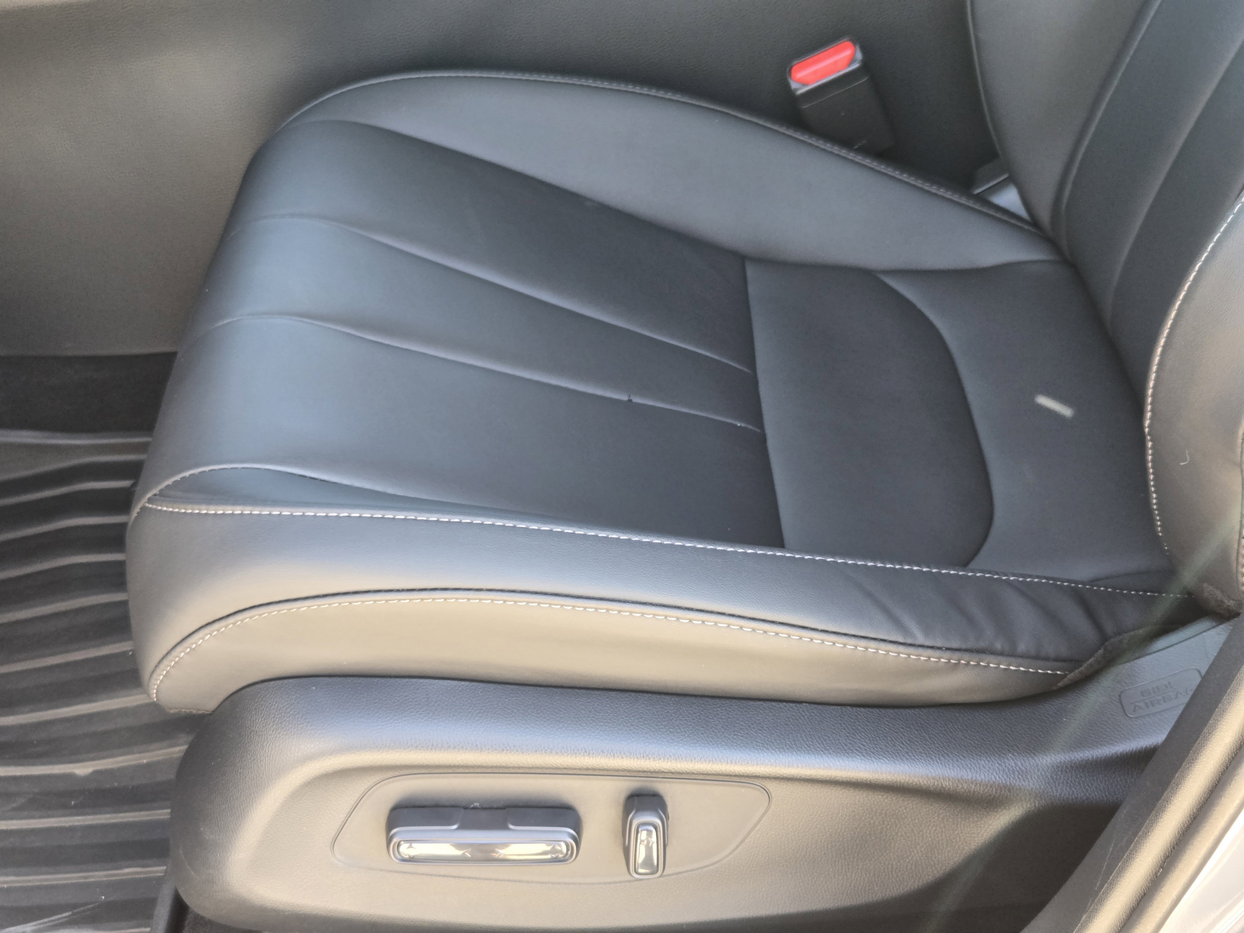 Certified 2025 Acura ADX FWD image 31