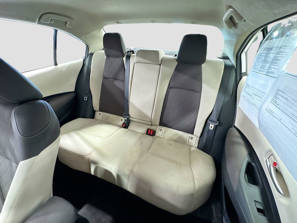 Used 2020 Toyota Corolla LE image 13