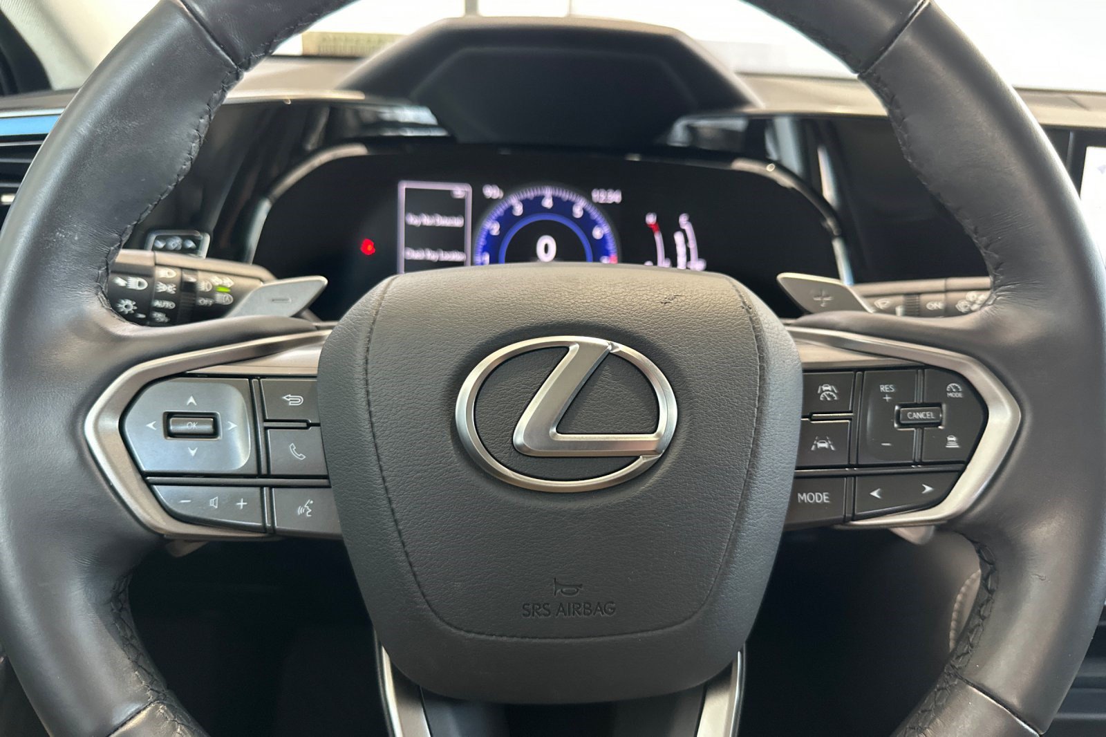 Used 2025 Lexus NX 250 FWD w/ Accessory Package (2T) image 29