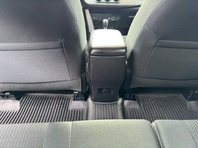 Used 2017 Toyota RAV4 LE AWD/4WD image 23