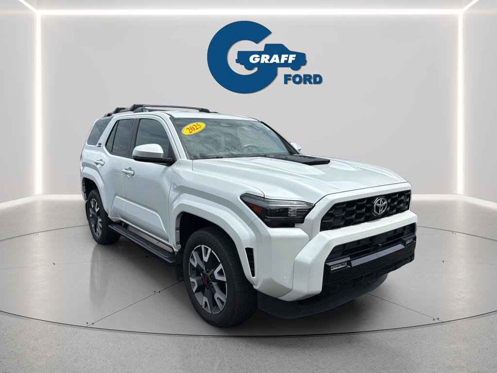 Used 2025 Toyota 4Runner TRD Sport AWD/4WD image 4