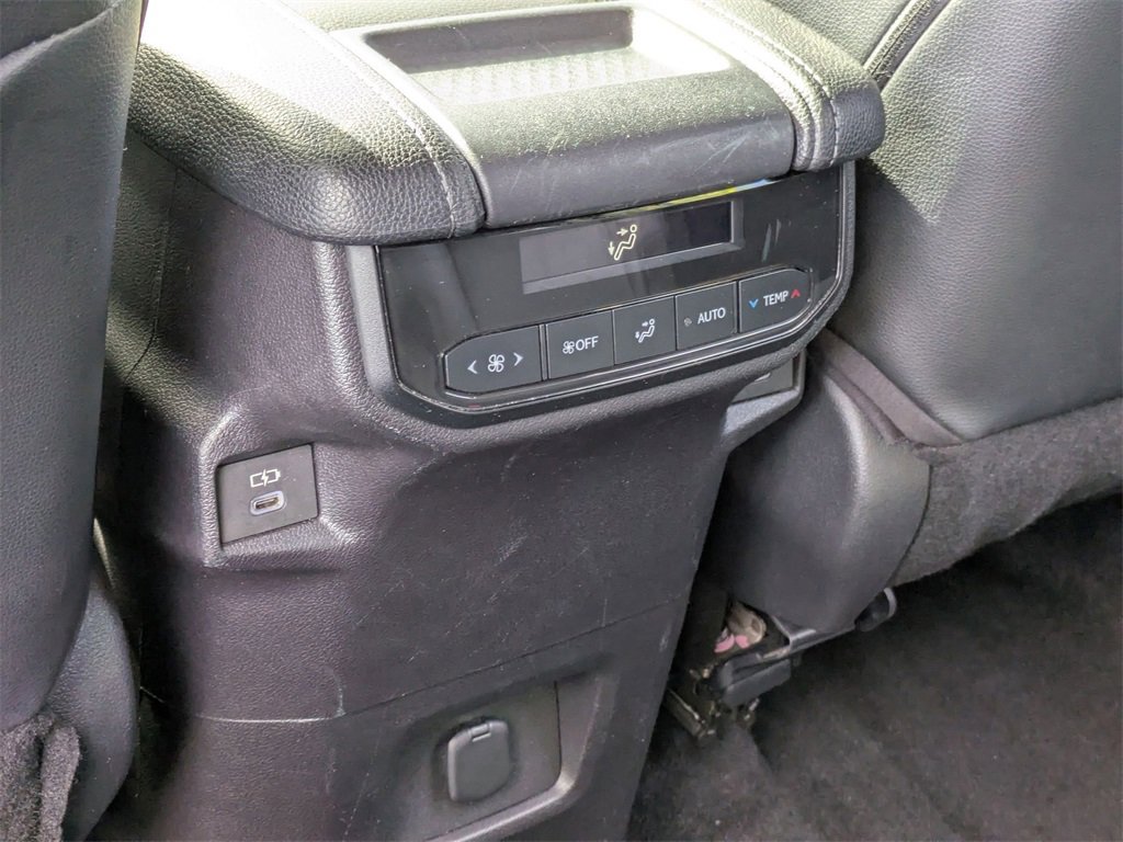 Used 2025 Toyota Grand Highlander AWD image 25
