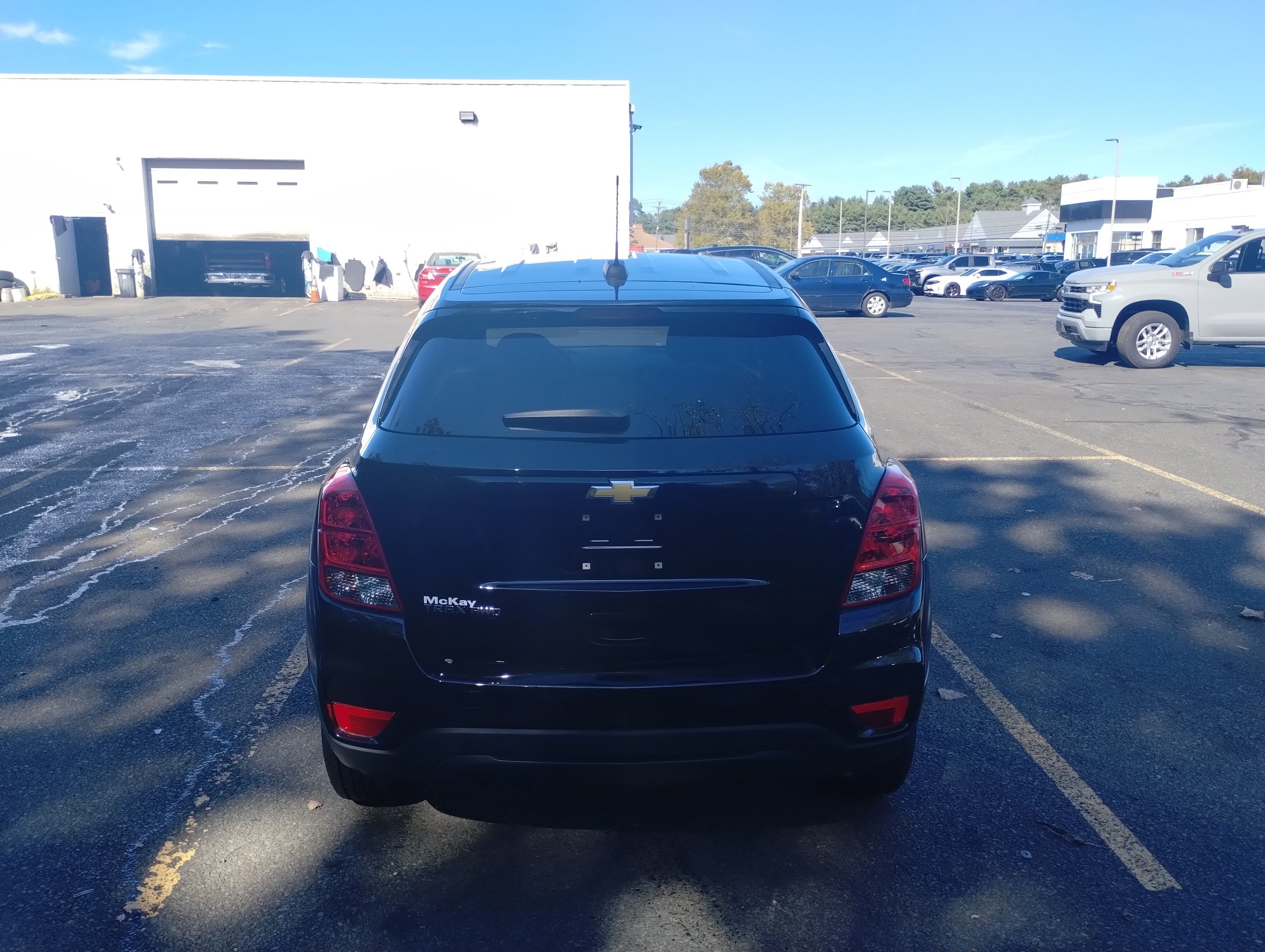 Used 2022 Chevrolet Trax LS w/ Tint and Cruise Package image 4