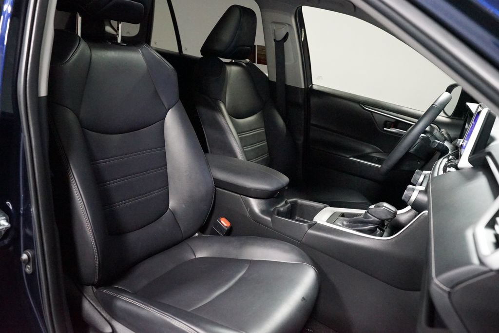 Used 2023 Toyota RAV4 XLE Premium AWD/4WD image 28