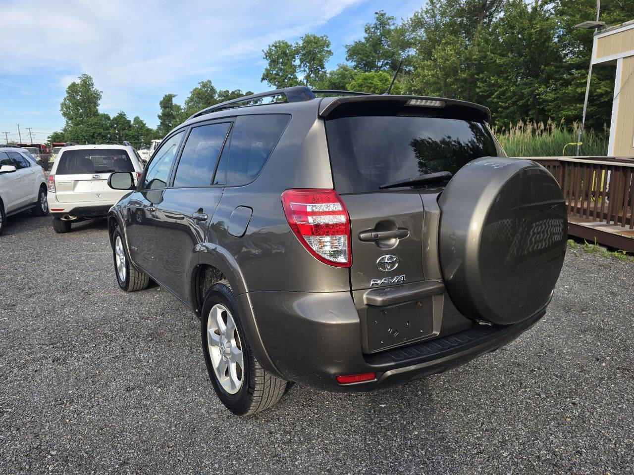 Used 2011 Toyota RAV4 Limited w/ Limited Extra Value Pkg AWD/4WD image 16