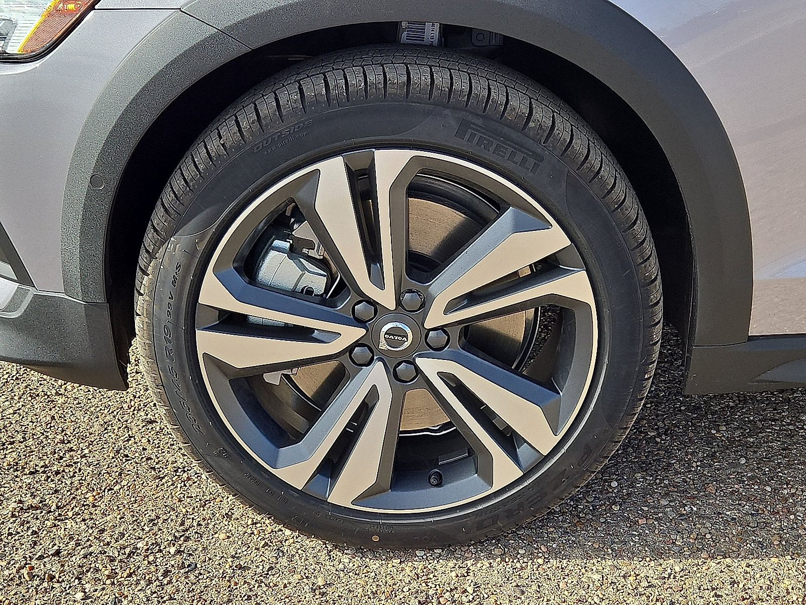 New 2026 Volvo V60 B5 Cross Country Plus w/ Protection Package Premier AWD/4WD image 10