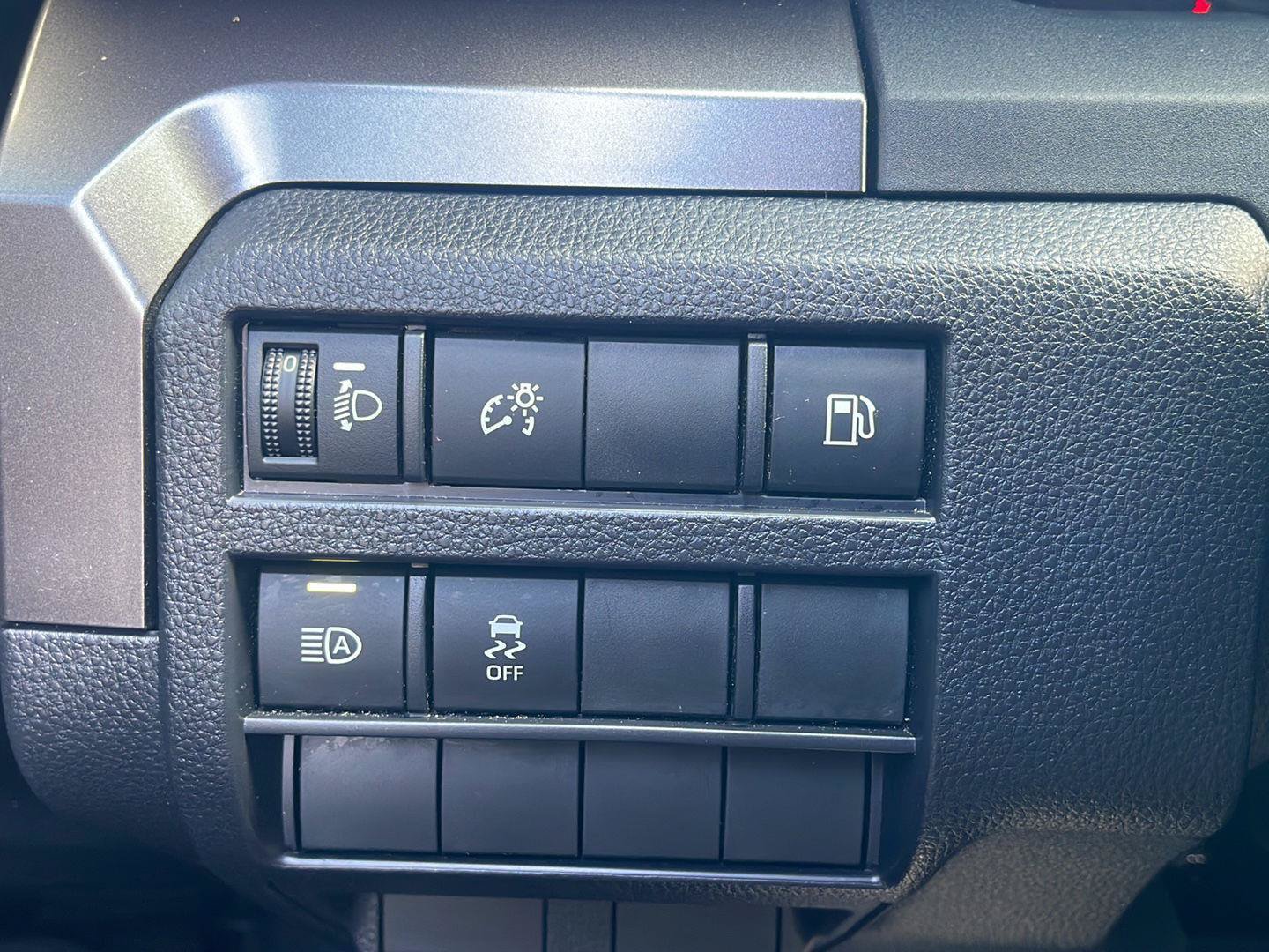 Used 2026 Toyota 4Runner SR5 AWD/4WD image 18