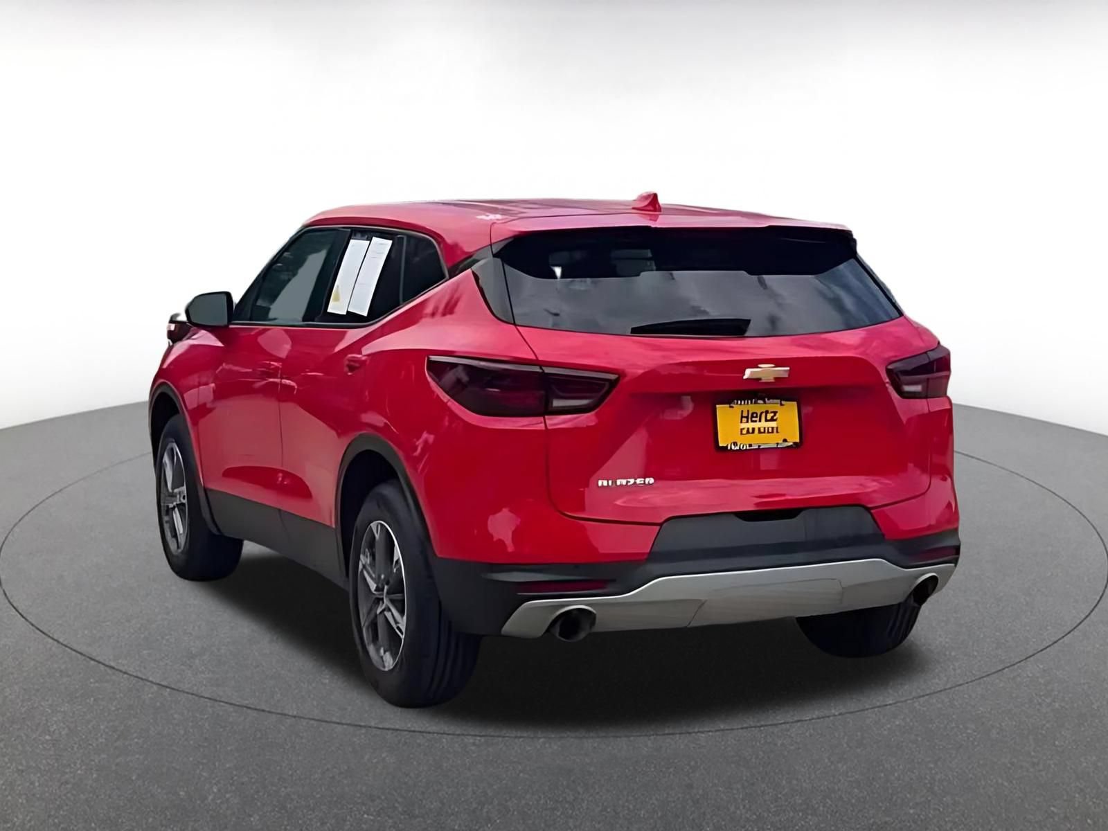Used 2025 Chevrolet Blazer LT FWD image 11