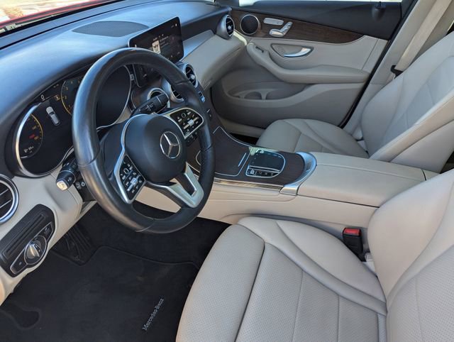 Used 2022 Mercedes-Benz GLC 300 4MATIC image 21