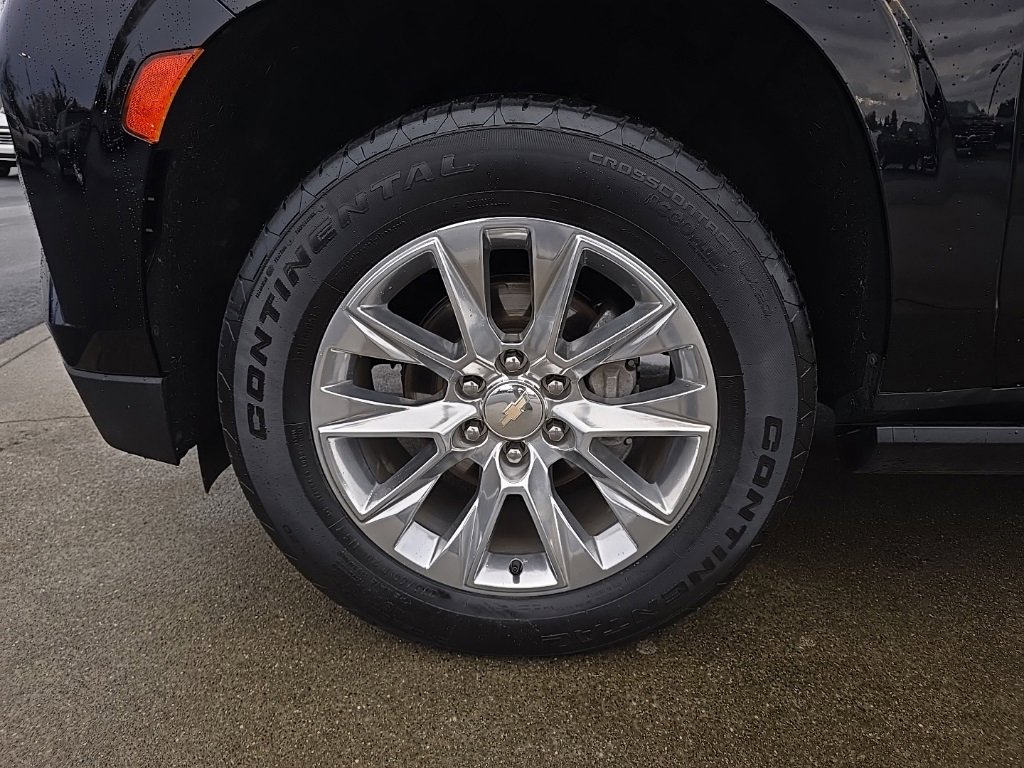 Used 2022 Chevrolet Suburban Premier image 39