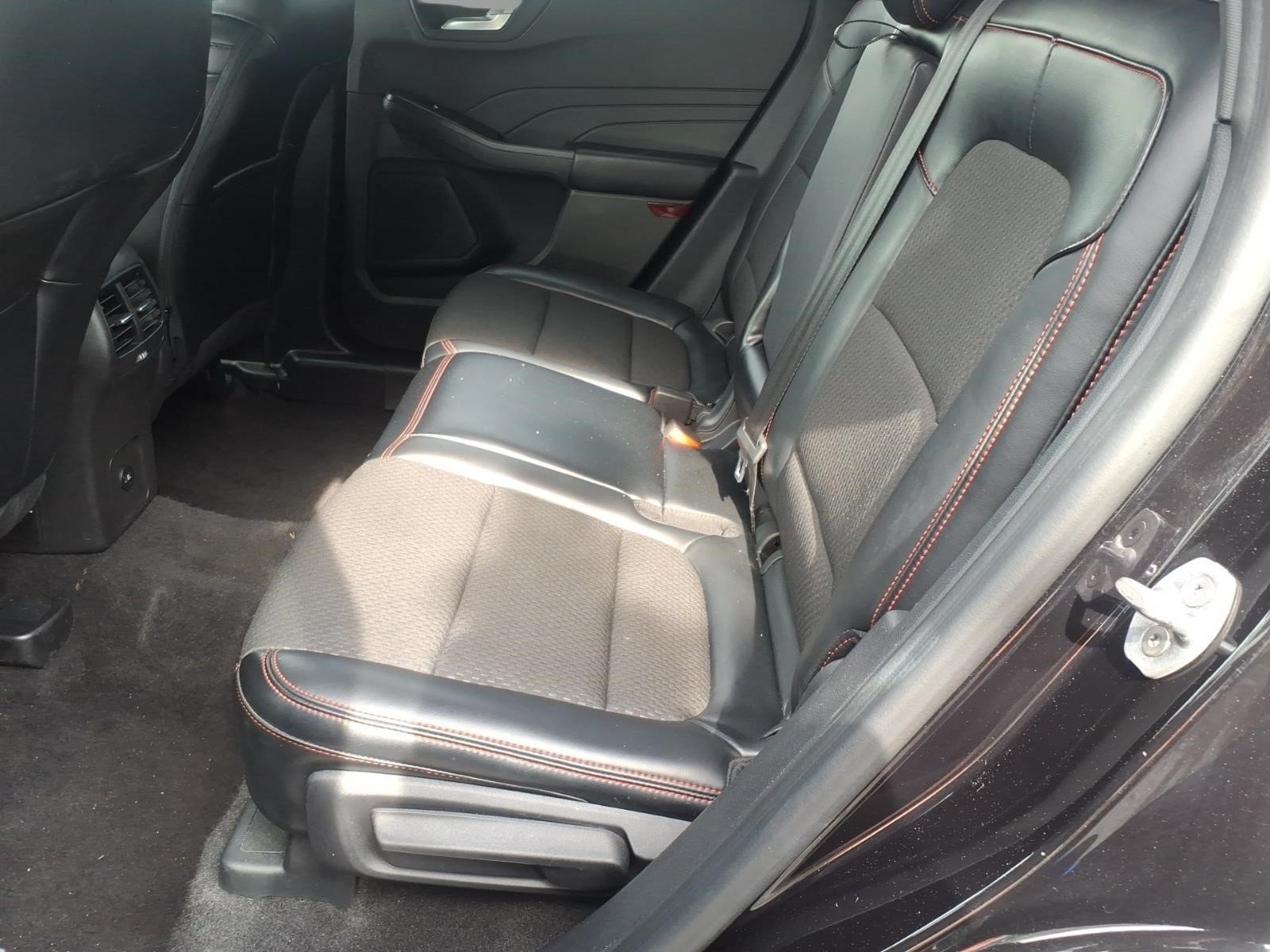 Used 2024 Ford Escape ST-Line AWD/4WD image 8