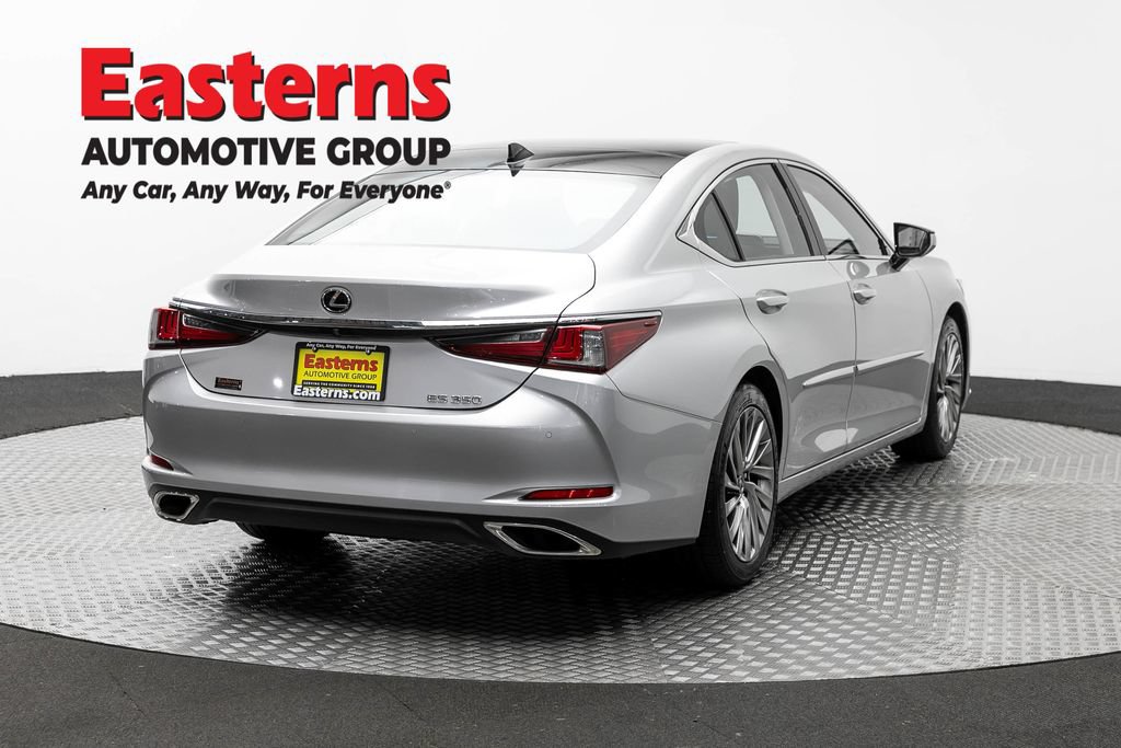 Used 2019 Lexus ES 350 Ultra Luxury w/ Accessory Package FWD image 5